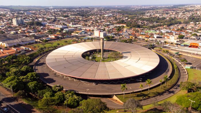 Imagem real da rodoviária de Londrina